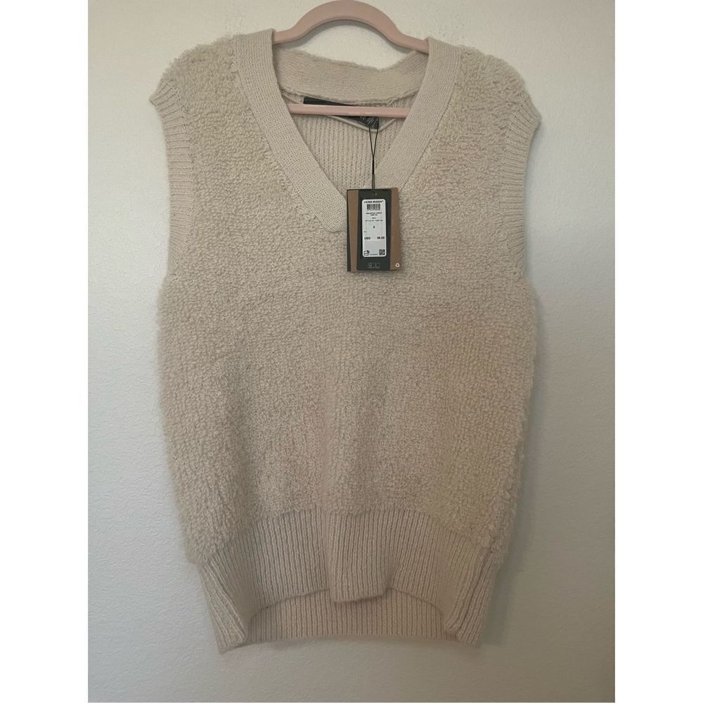 Vero Moda Sleeveless V neck Vest NEW